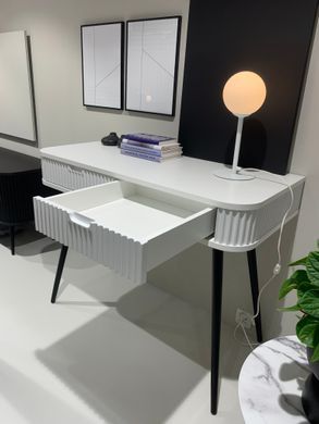 Туалетный стол с ящиками на ножках ZOVA T-103 (кашемир/черный) ZOVA_T-103_CASHMERE фото